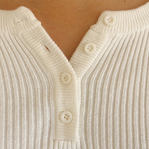 Brandy Melville ribbed white long sleeve top - Picture 3 of 4